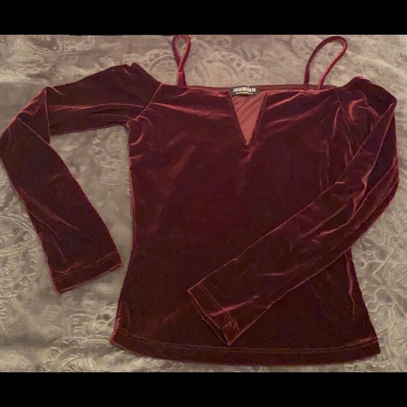 Burgundy Velvet Off the shoulder top - Picture 1 of 1